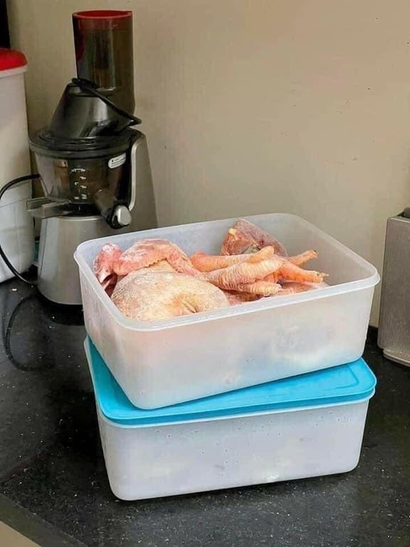 HỘP TUPPERWARE NGĂN ĐÔNG CỠ ĐẠI 5.7L