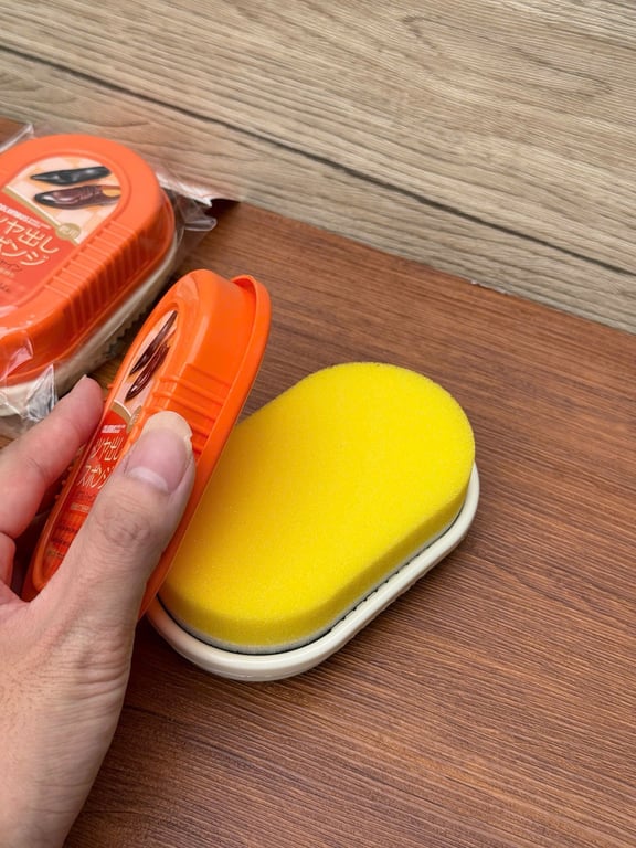 Columbus Double Shine – miếng bọt biển đánh bóng giày da đến từ Nhật Bản