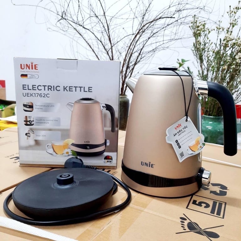 Ấm siêu tốc UNIE UEK1762C