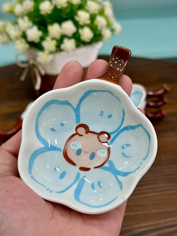 Set 6c Bát chấm gia vị gác đũa hình hoa
