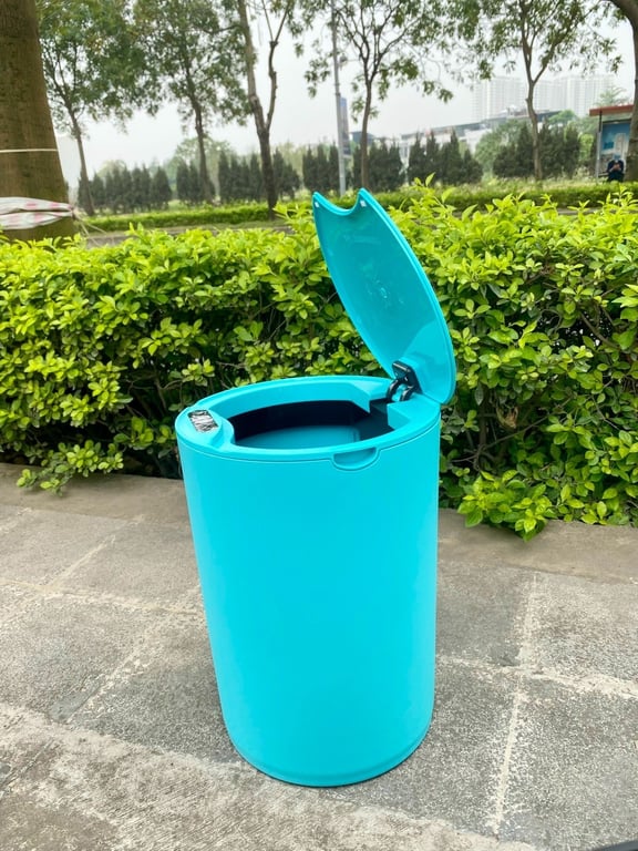 Thùng Rác Thông Minh cảm ứng chống nước 14L