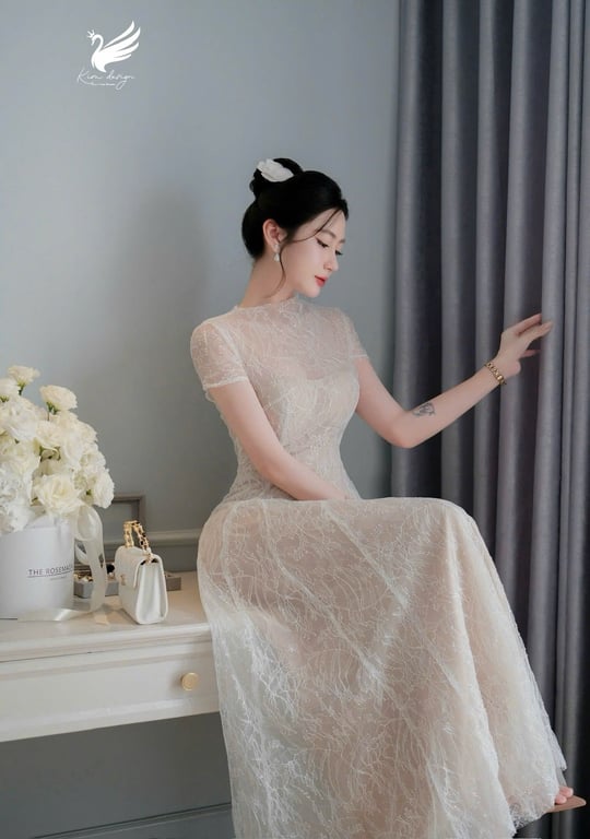 Đầm ren xoè Khâu