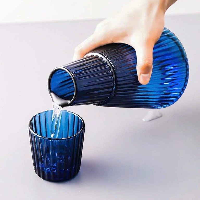 Bình nước tích hợp cốc uống 2 in 1 tuyệt đẹp Color Kettle IWVV phong cách Pháp tối giản và tinh tế.