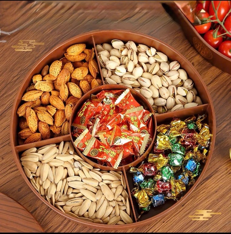 KHAY MỨT TẾT MÈO THẦN TÀI – CHỮ PHÚC – MÀU GỖ SANG TRỌNG