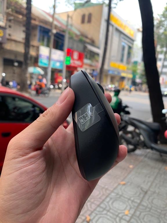Chuột Không Dây Bluetooth Dell Mobile Wireless MS3320W (Đen)