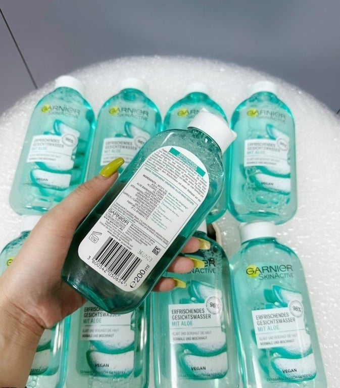 TONNER GARNIER Refreshing Botanical Toner Aloe Extract - 200ml Đức