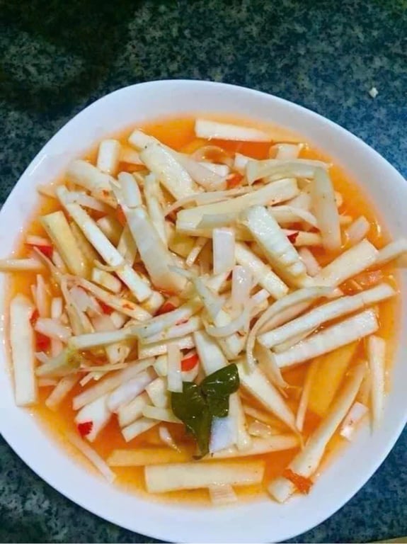 Măng ớt Tây Bắc lọ 1kg