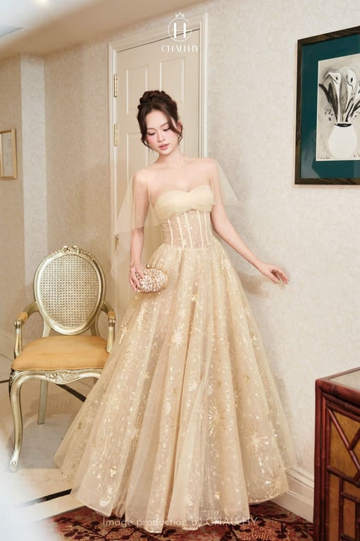 Váy voan be dài đi tiệc Châu Hy