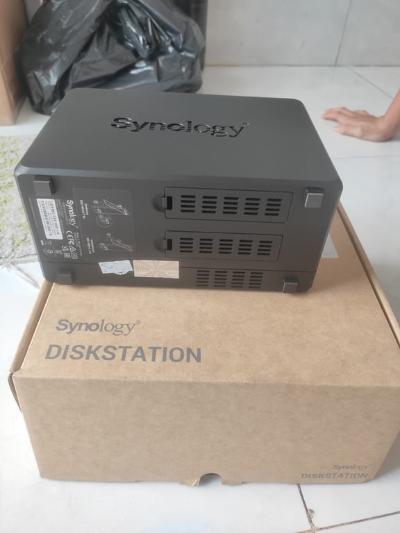 Thiết Bị Lưu Trữ Mạng NAS Synology DS723+