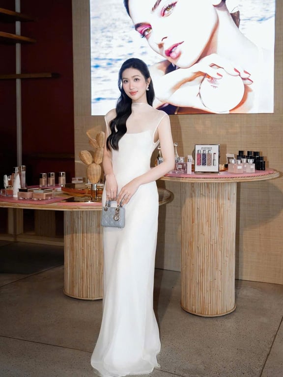 HƯƠNG BOUTIQUE M mẫu 1