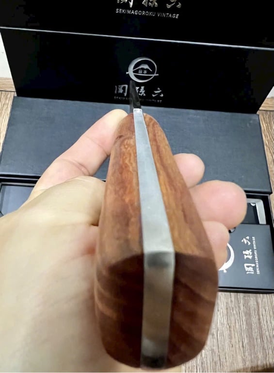 Dao chặt Seki Nhật Bản