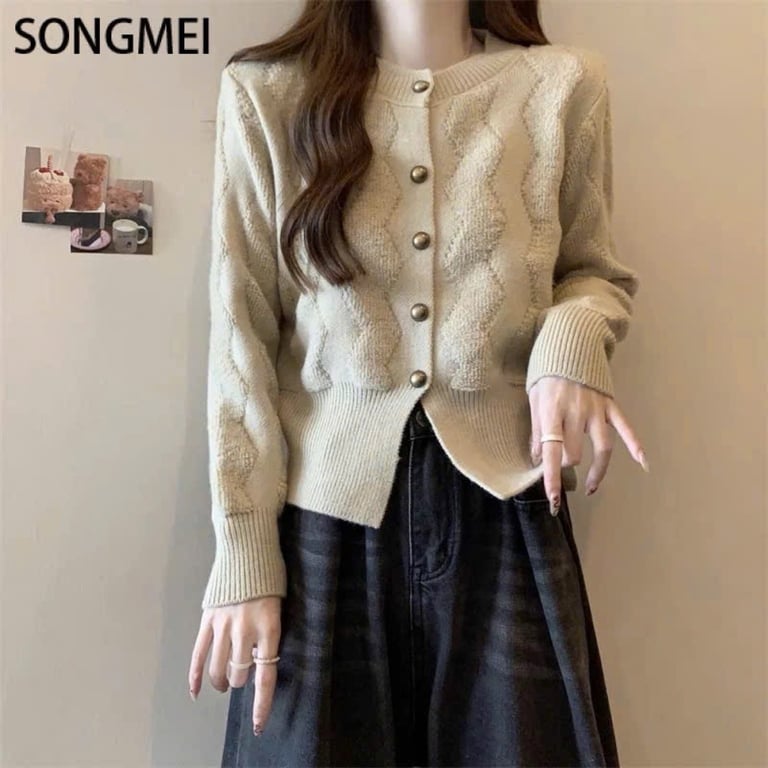 𝒄𝒂𝒅𝒊𝒈𝒂𝒏 𝒒𝒖𝒐̂́𝒄 𝒅𝒂̂𝒏