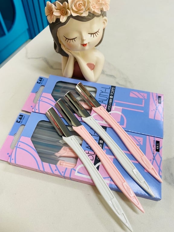 SÉT 4 DAO CẠO LÔNG MÀY KAI NHẬT BẢN BTL-4H