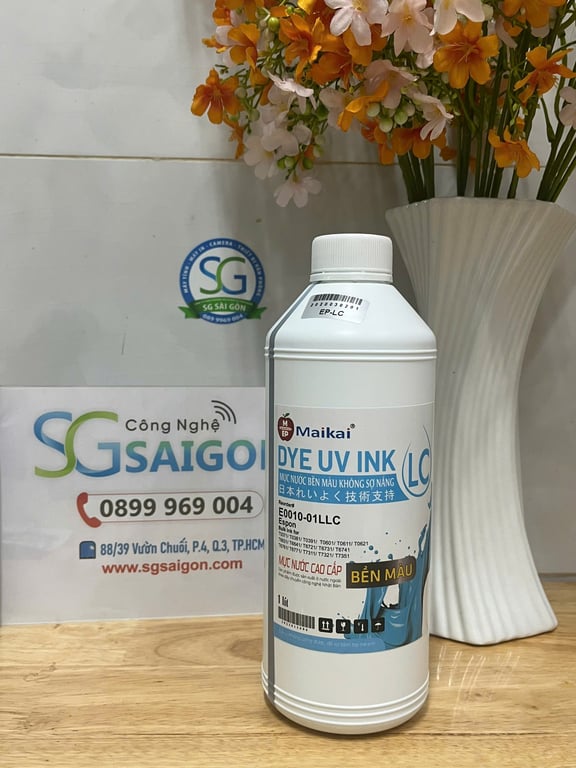 Mực Nạp Màu Xanh Nhạt Epson Bulk Ink E0010-01LLC - 1 Lít