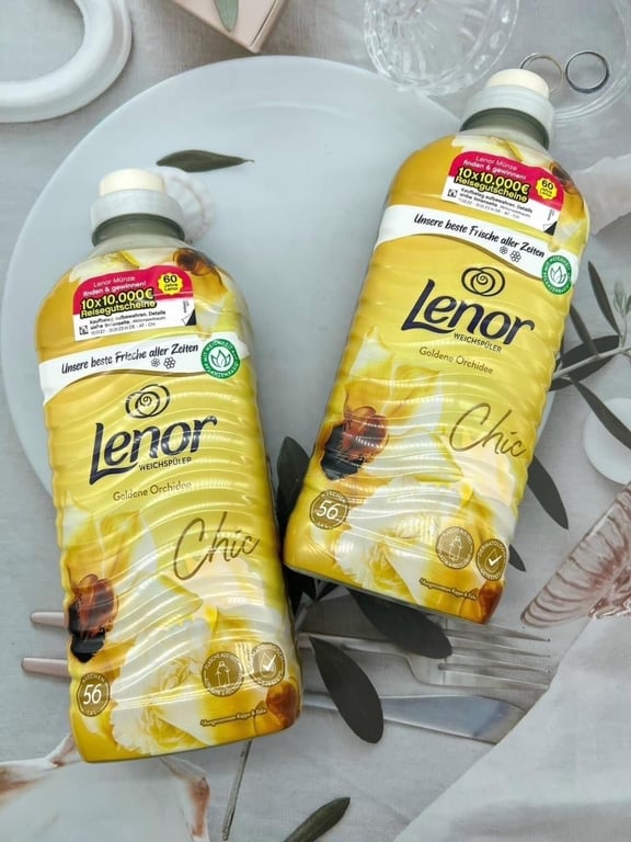 Nước xả vải cao cấp Lenor hương Hoàng Lan – Chai 1.4L