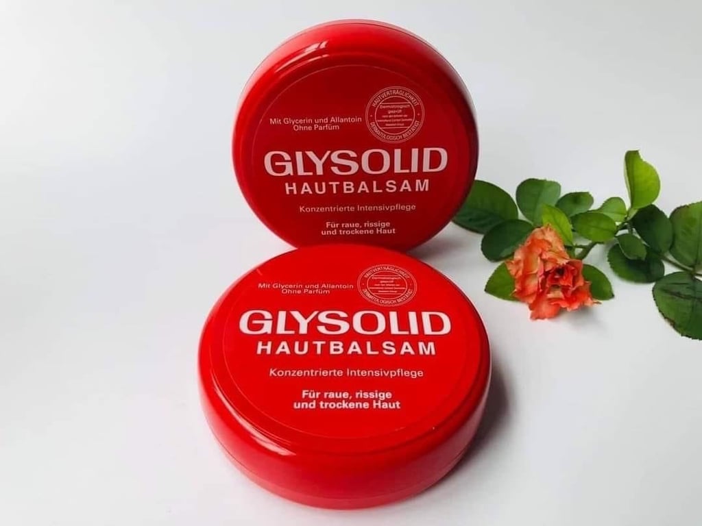 KEM DƯỠNG Glysolid Đức trị nẻ, Á sừng, nứt gót chân ...