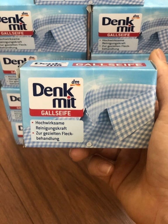 Bánh xà phòng làm sạch cổ áo sơmi Denkmit