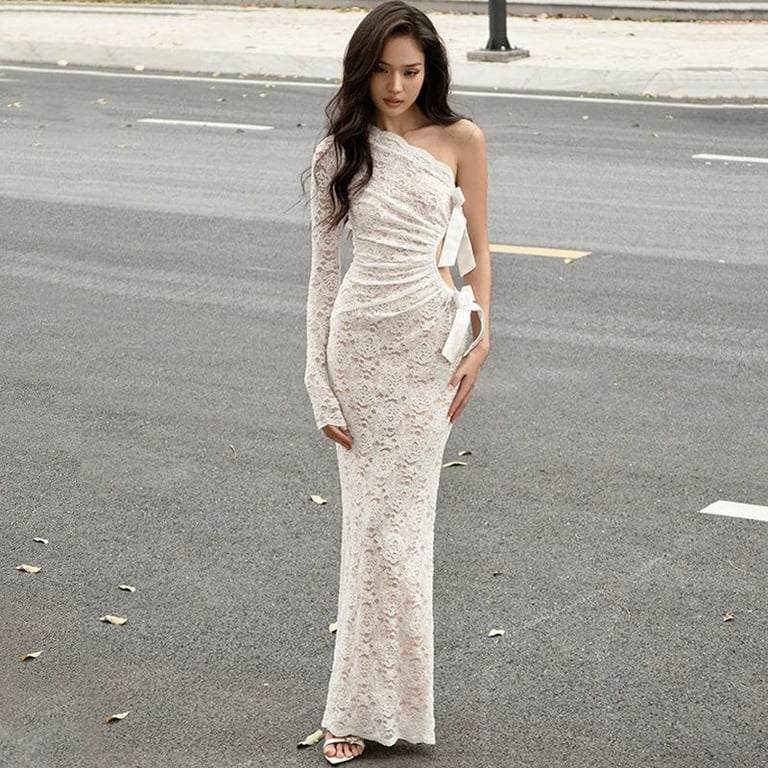 Đầm ren khoét eo LiLy Dress