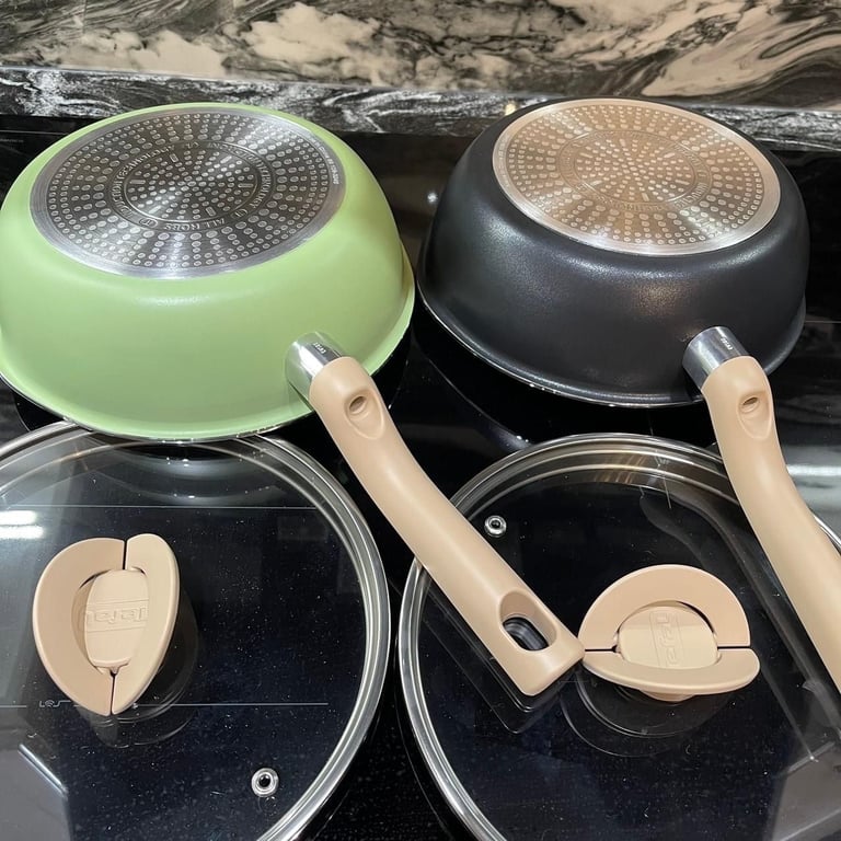 Chảo tefal sz 22-24 có vung kính