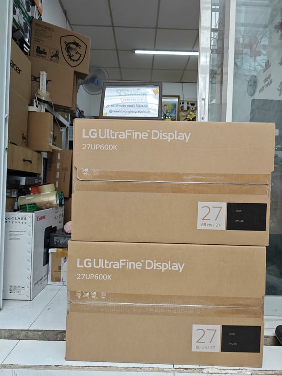Màn Hình LG 27UP600K-W (27 inch | IPS | 4K | 60Hz | 5ms)