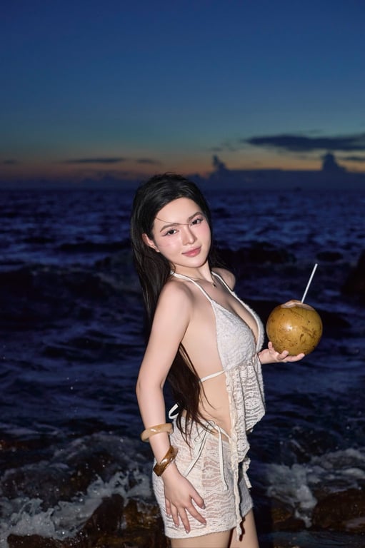 Set bikini ren hoa