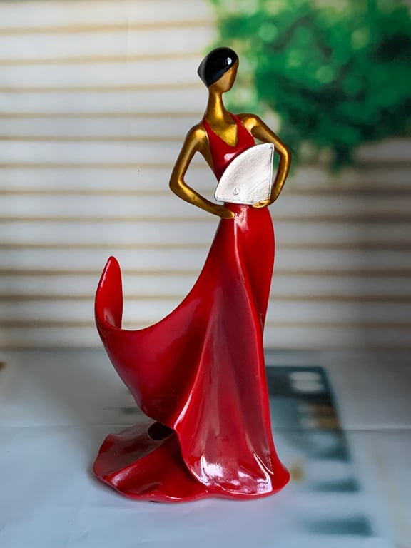 Giá đỡ rượu vang hình cô gái, màu Xanh, Đỏ