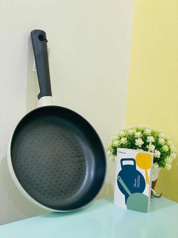 Chảo nông lòng Decore 24cm LocknLock LDE1243.