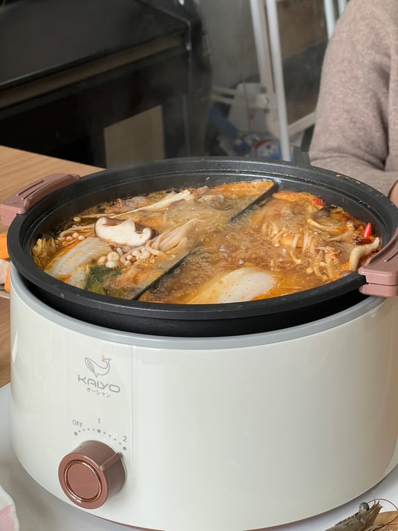 Nồi lẩu điện 2 ngăn Kaiyo