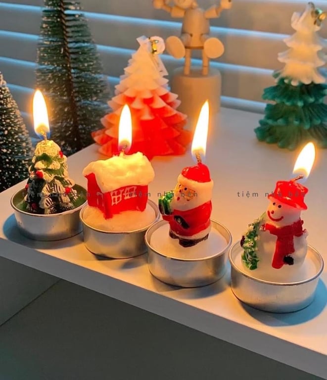 HỘP NẾN NOEL