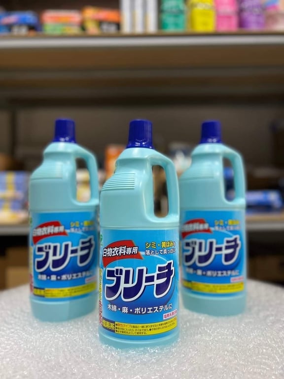 NƯỚC TẨY TRẮNG QUẦN ÁO NHẬT BẢN Chlorine 1500ml