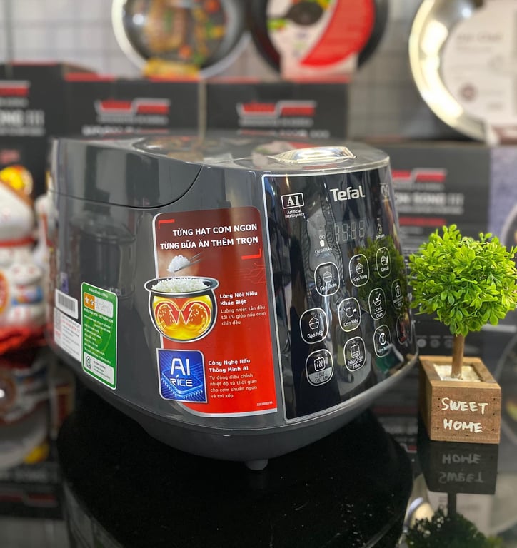 Nồi cơm điện tử Tefal 1.8 lít RK736B68