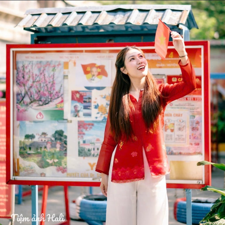 Sumire - Bà ba Lạc Hoa Bính đỏ A.