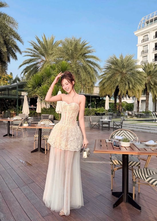 Váy 2 dây ren phối lưới