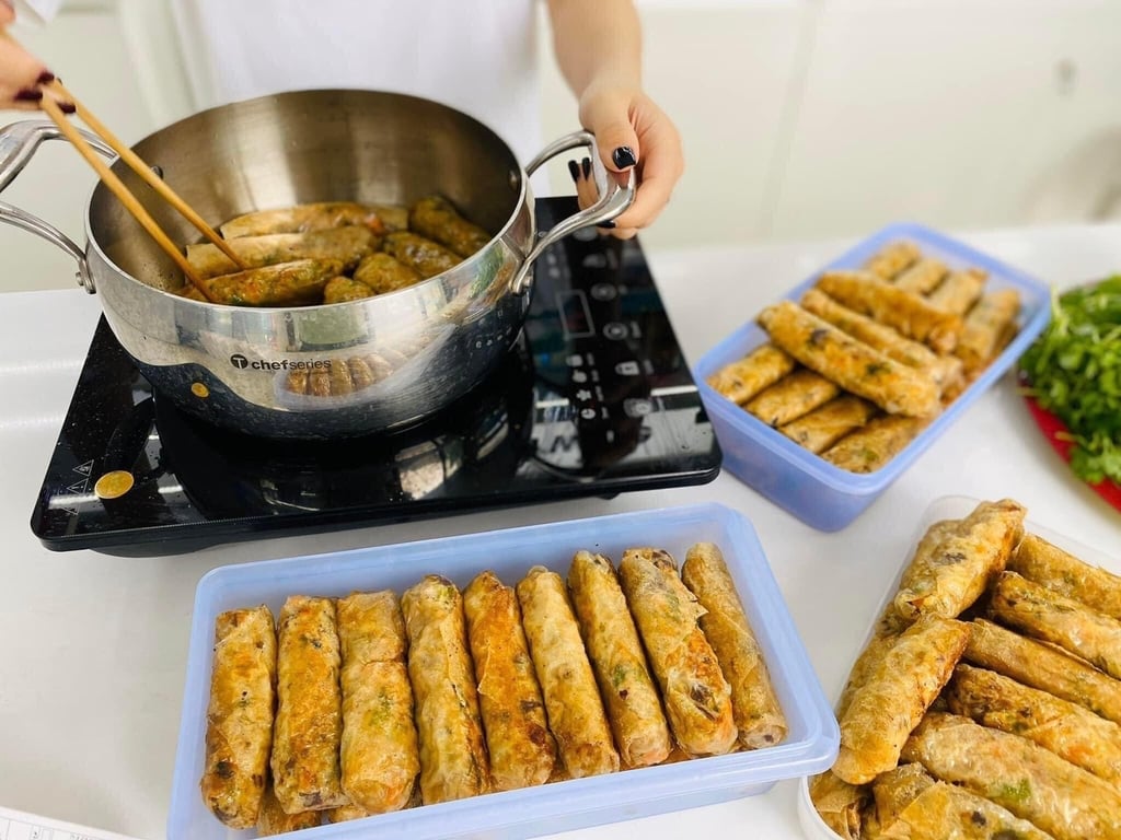 Nồi 3.8L tupper ware