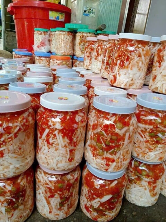 Măng ớt Tây Bắc lọ 1kg