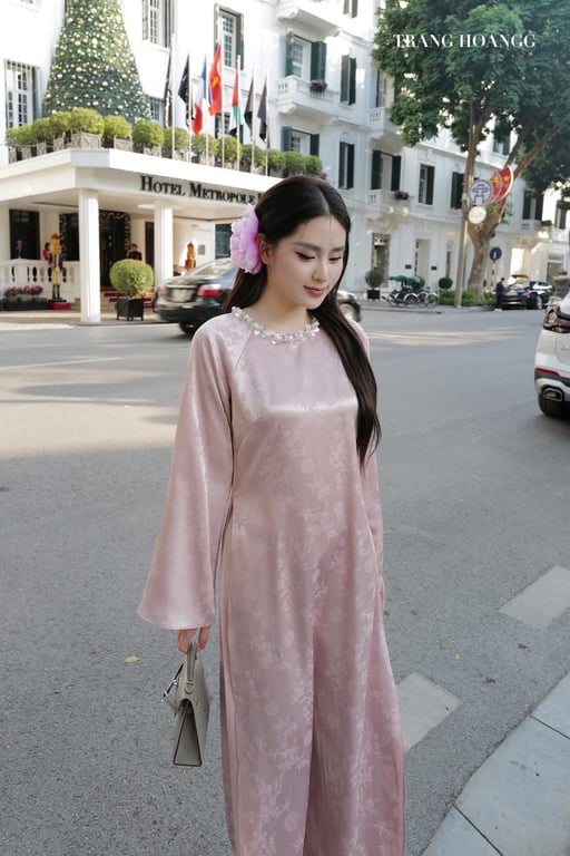 Áo dài lụa cổ đá 3 màu xanh, kem, hồng
