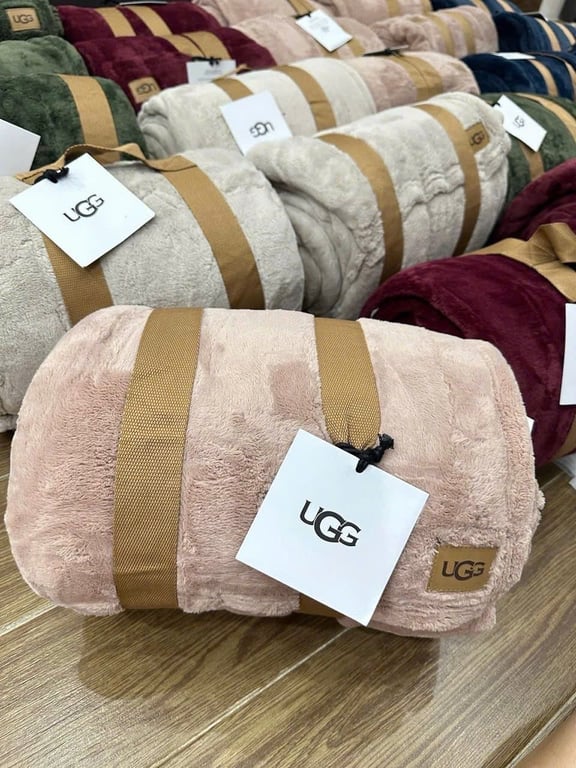 CHĂN LÔNG THỎ UGG SIZE LỚN BAO PHÊ
