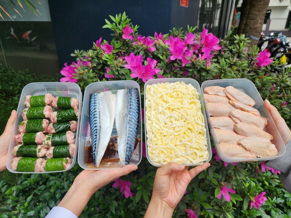 Set 4 hộp trữ đông happy set 650ml thấp