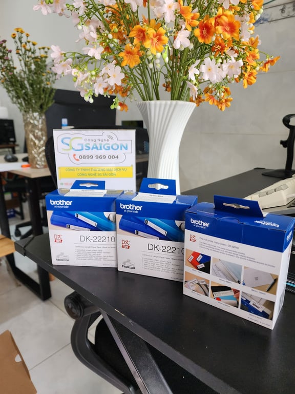Giấy In Nhãn Chính Hãng Brother 29mm DK-22210