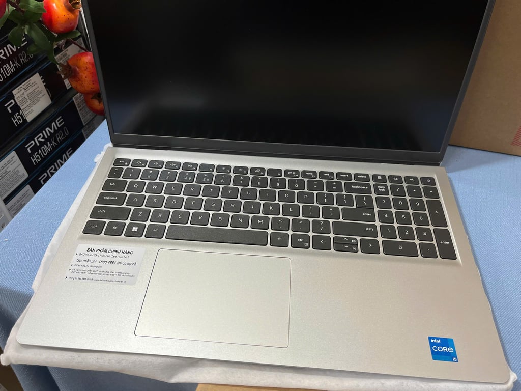 Laptop Dell 15 DC15250 DC5I5357W1