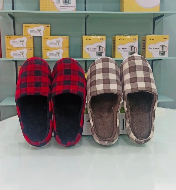 Dép đi trong nhà hàng xuất Uniqlo
