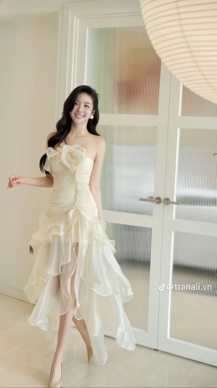 Váy cúp voan hoa kem bồng bềnh - sz S