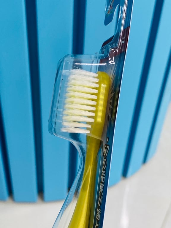 Bàn chải đánh răng DENT-INN Nhật Bản