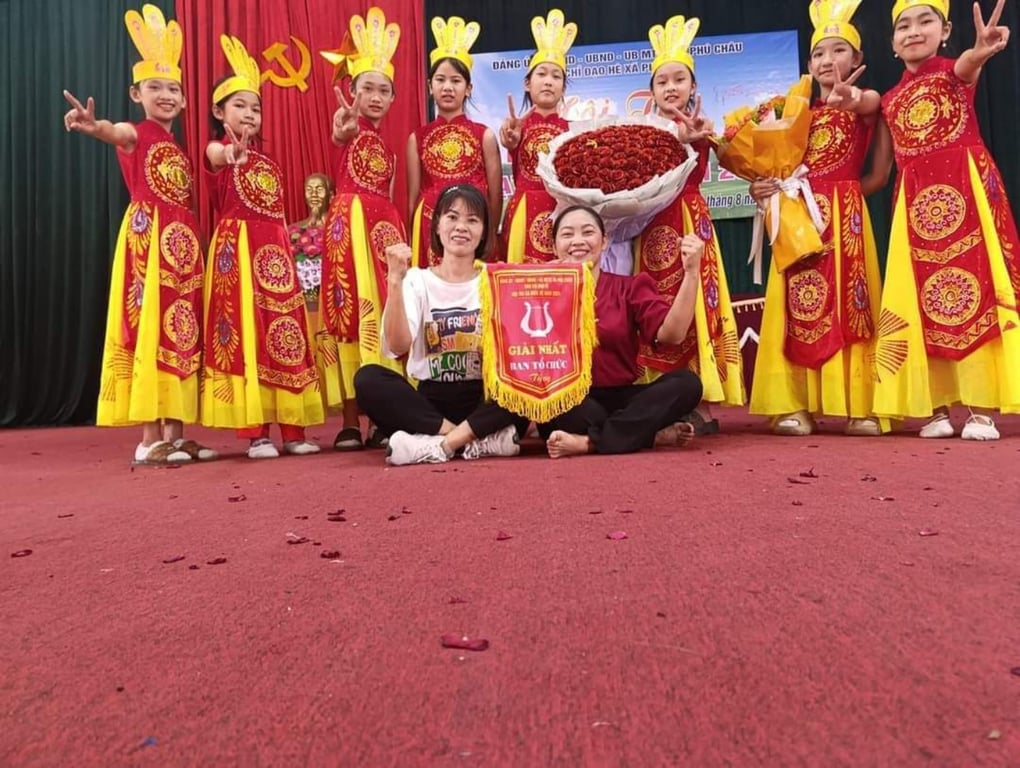 Âu lạc in phun đỏ vàng tiểu học