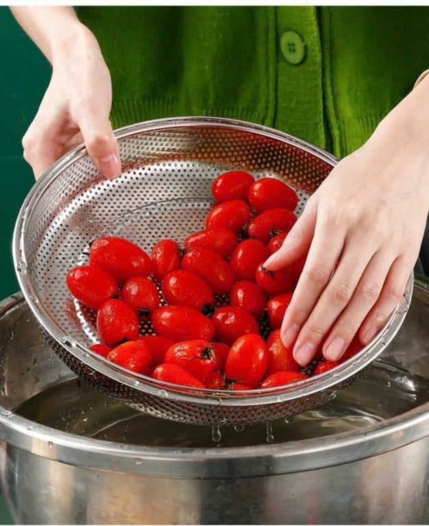 Giỏ hấp có kèm chân đế bằng inox