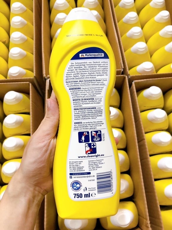 KEM TẨY XOONG NỒI INOX VÀ ĐỒ SỨ DENKMIT Scheuermilch 750ml