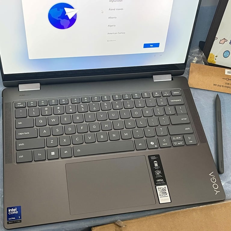 Laptop Lenovo Yoga 7 2in1 14ILL10 83JQ0094VN