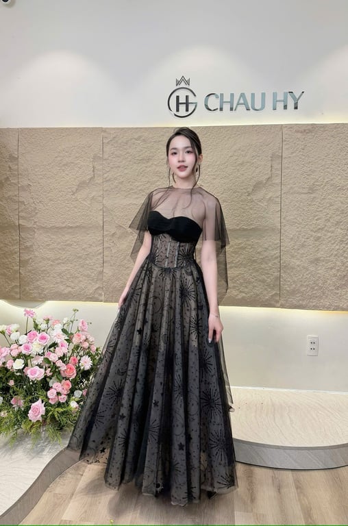 Váy voan đen dài đi tiệc Châu Hy