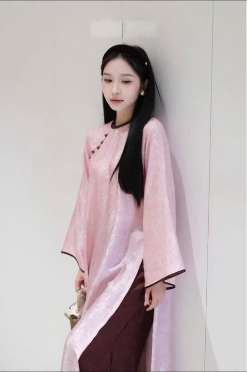 Áo dài nhũ hồng viền đỏ - freesize