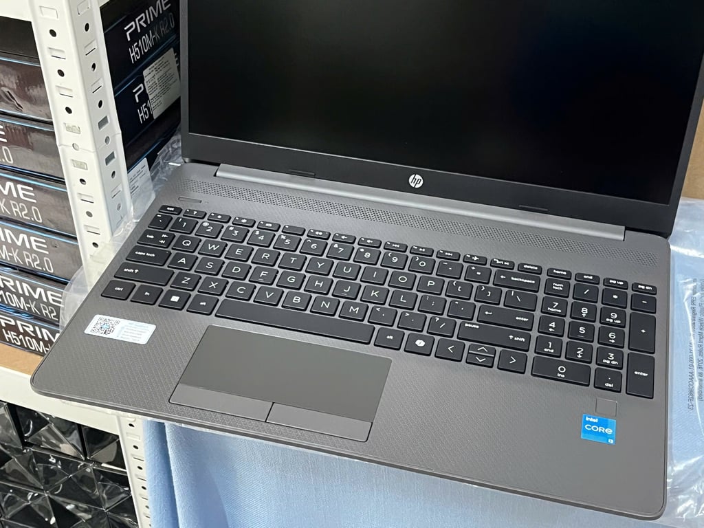 Laptop HP 250R G9 AX3C8AT